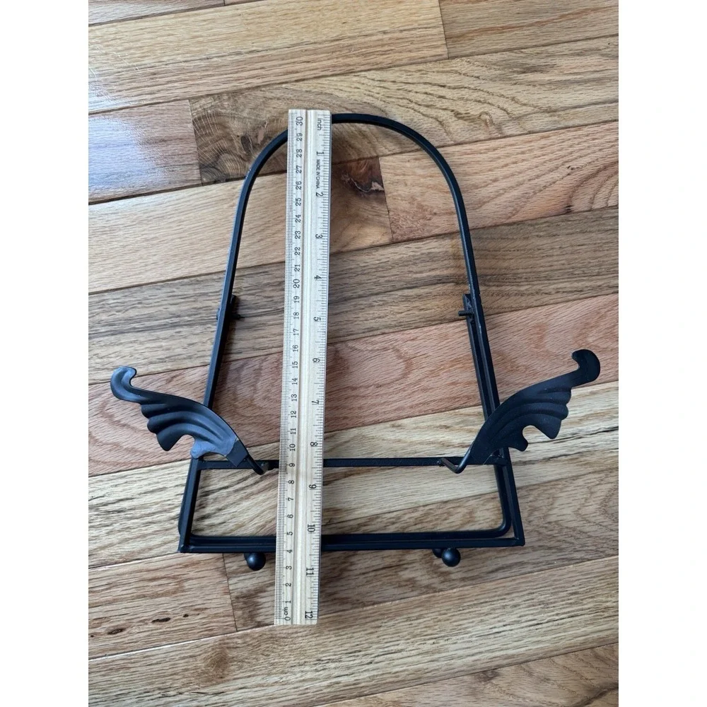 Black Iron Plate Display Stand  11